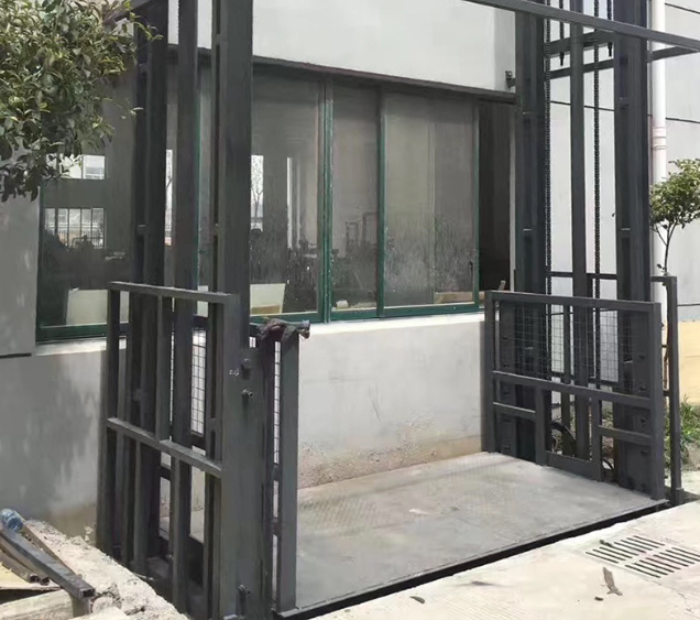 湖口导轨式施工升降机助力民生工程提速增效